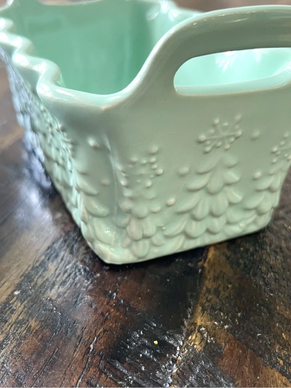 NIB Temptations 2 Ruffled Mini Loaf Pans Christmas Trees Pastel Baking Gift New